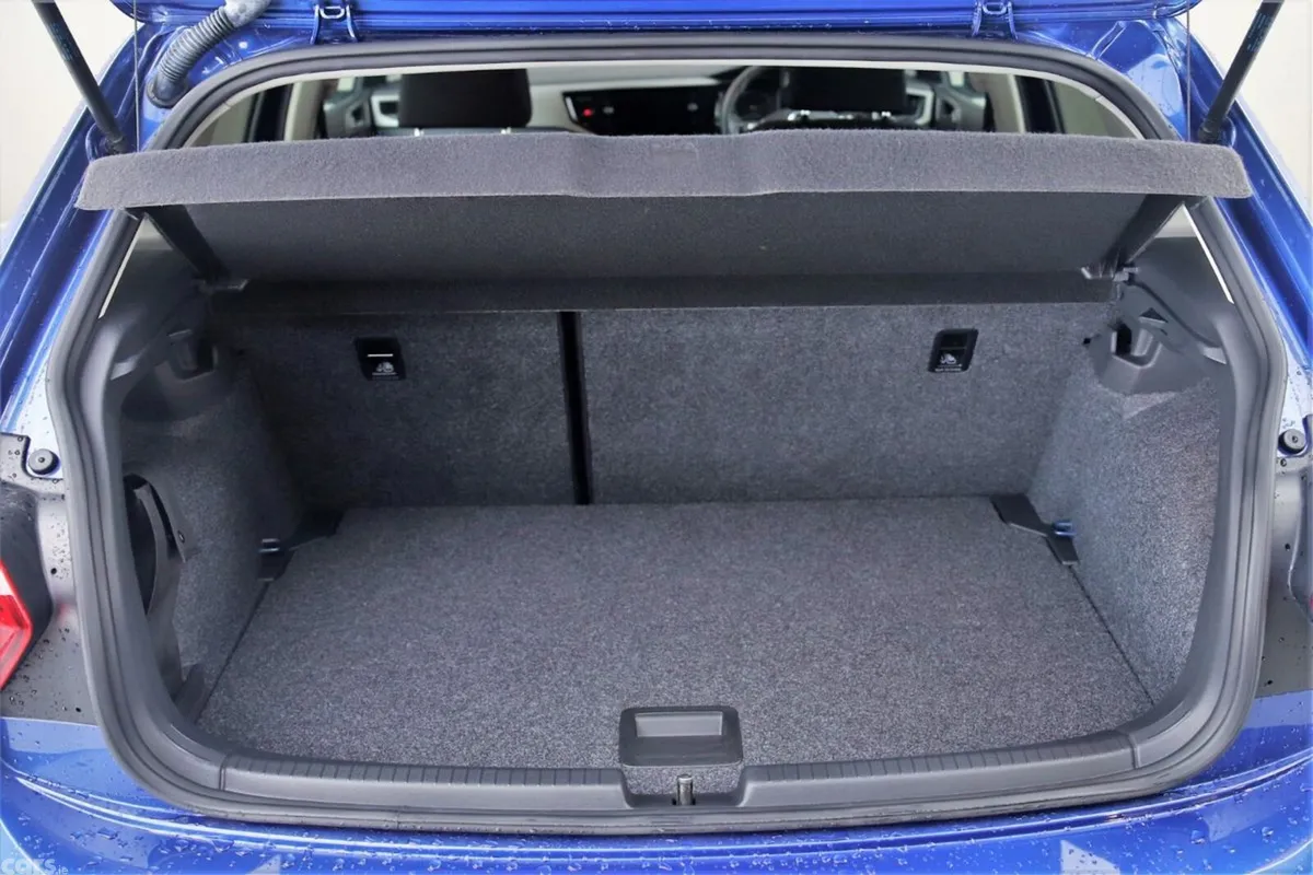 Volkswagen Polo Hatchback, Petrol, 2023, Blue