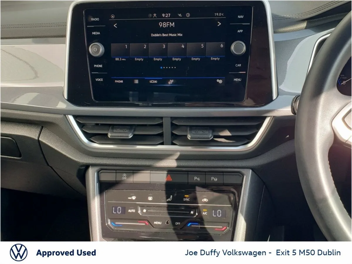 Volkswagen T-Roc SUV, Petrol, 2023, Red