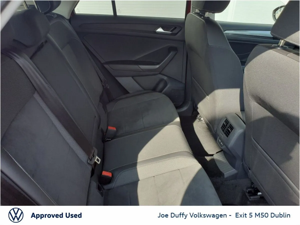 Volkswagen T-Roc SUV, Petrol, 2023, Red