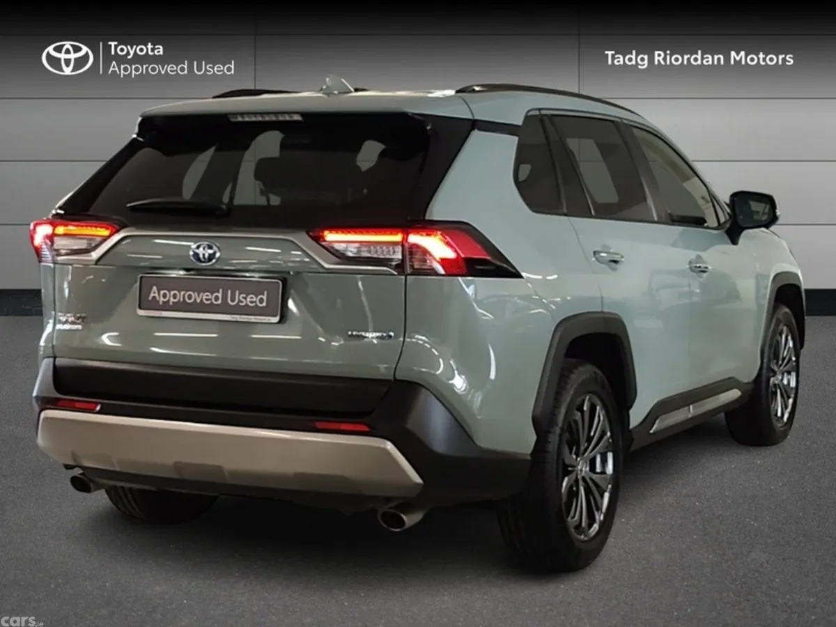 Toyota RAV4 SUV, Petrol Hybrid, 2022, Green