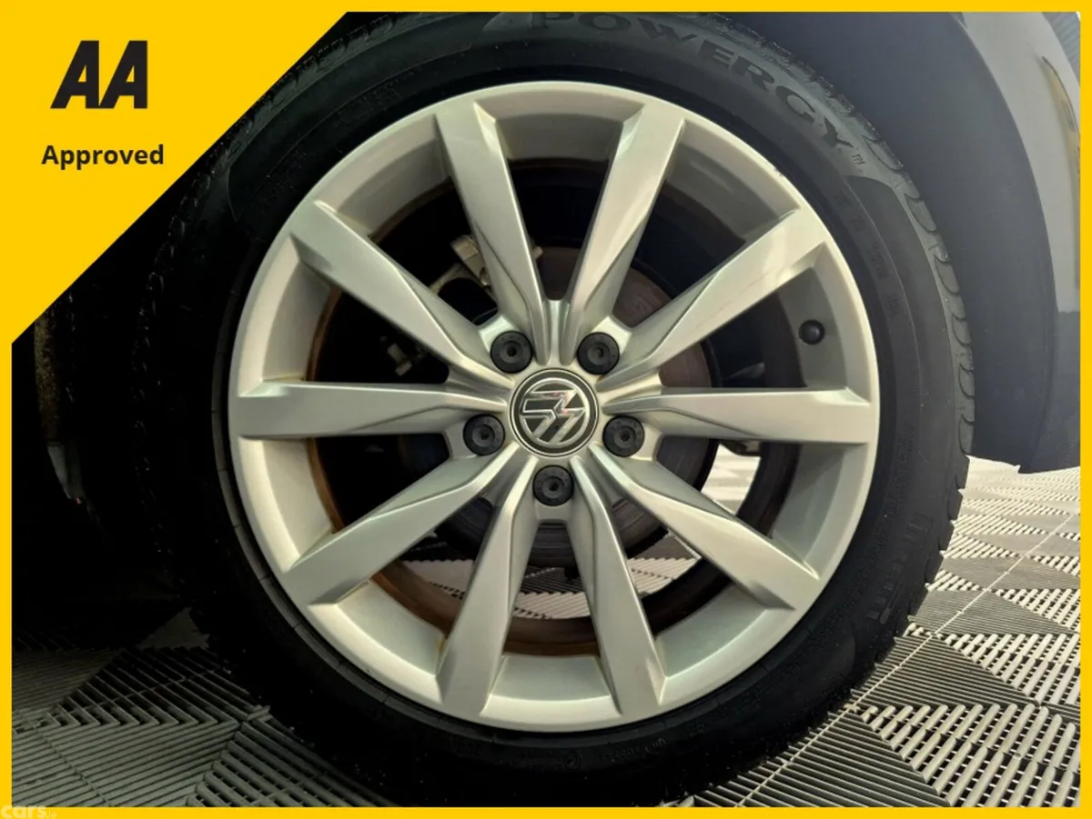 Volkswagen Golf Hatchback, Petrol, 2019, Black