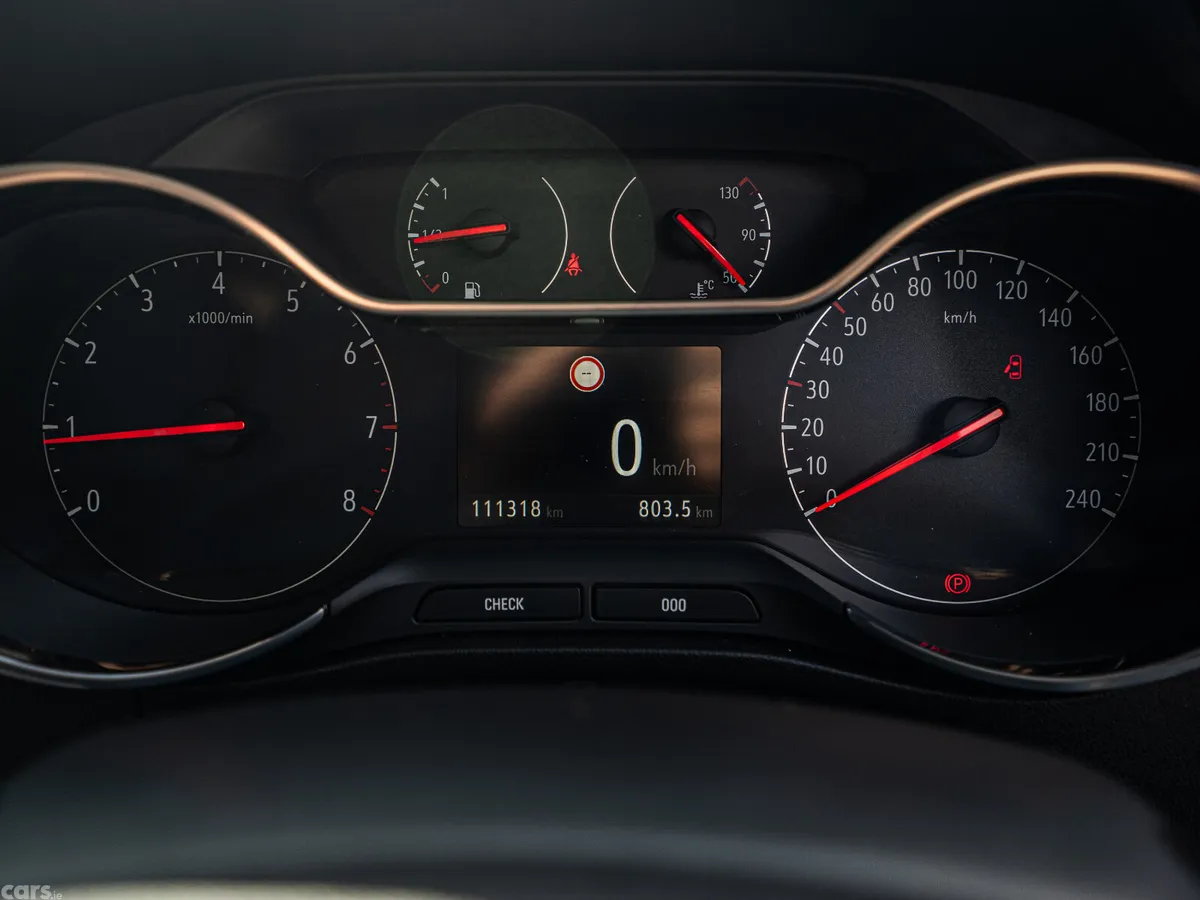 Opel Crossland X SUV, Diesel, 2021, Grey