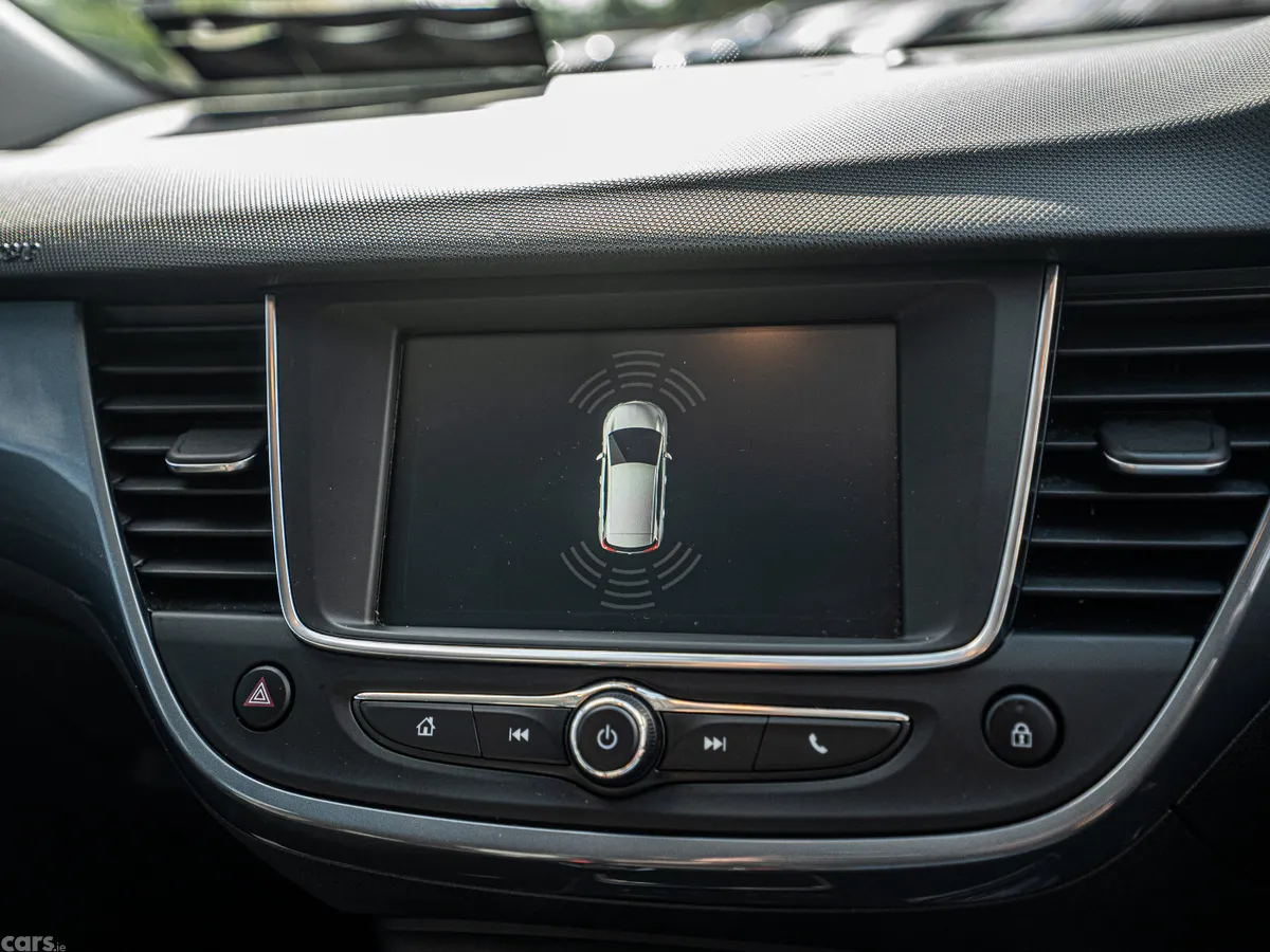 Opel Crossland X SUV, Diesel, 2021, Grey