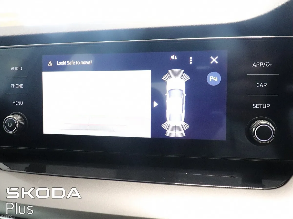 Skoda Octavia Saloon, Diesel, 2023, White