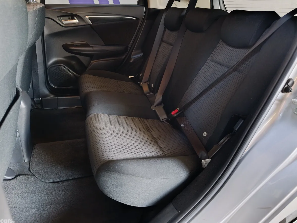Honda Fit Hatchback, Petrol Hybrid, 2018, Silver
