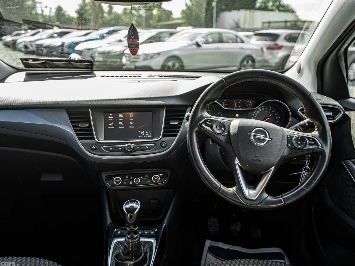 Opel Crossland X SUV, Diesel, 2021, Grey