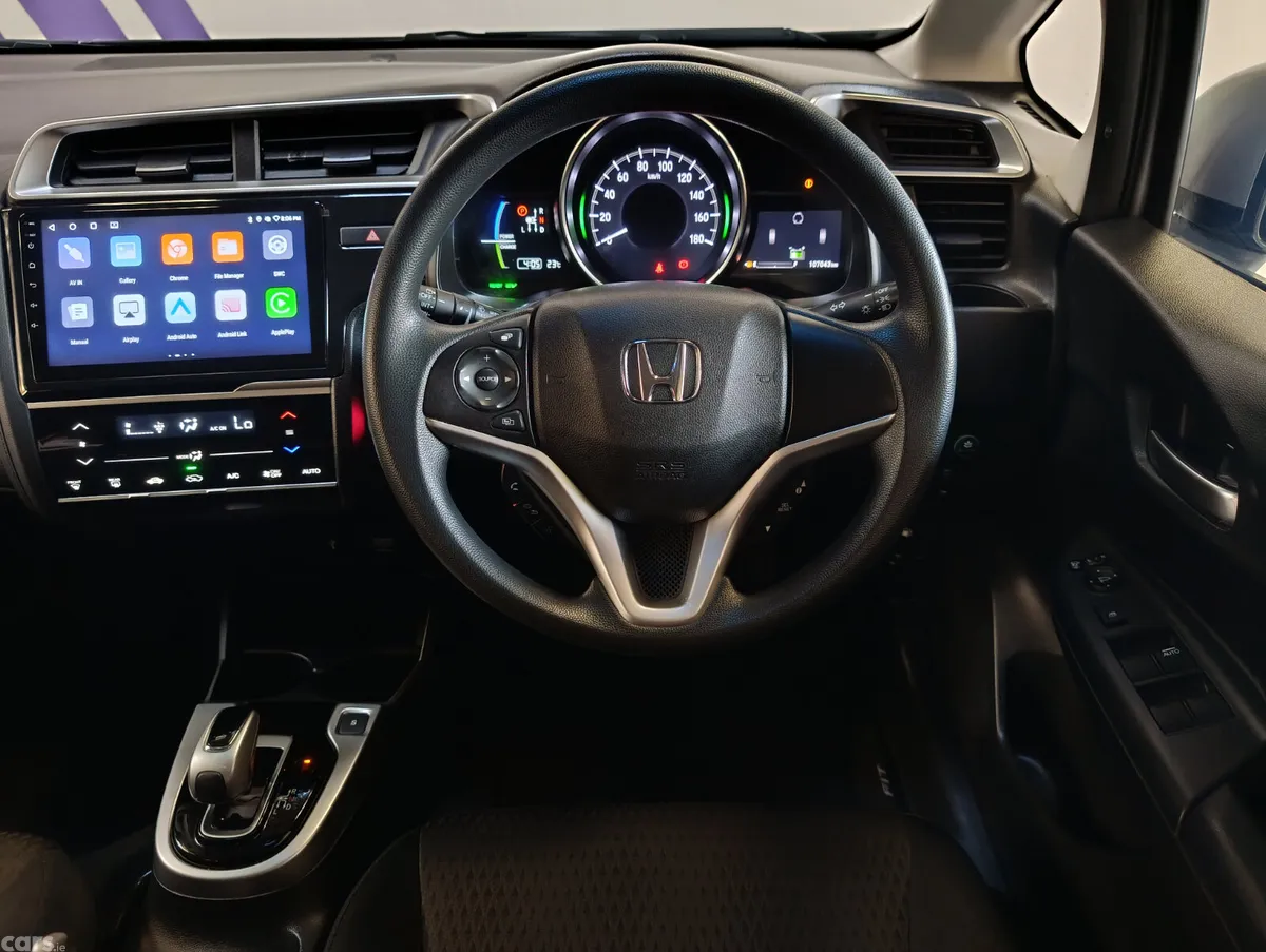 Honda Fit Hatchback, Petrol Hybrid, 2018, Silver