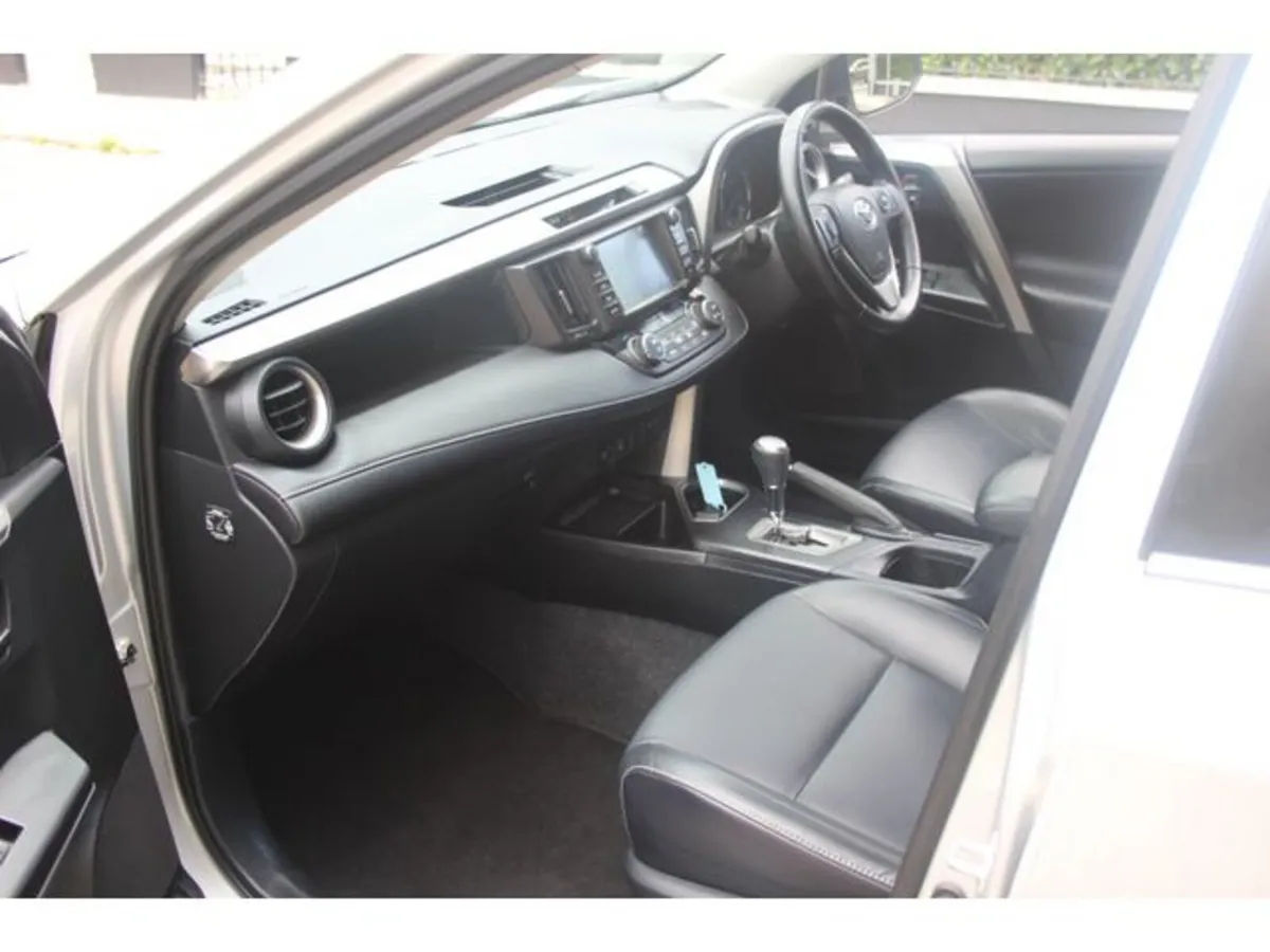 Toyota RAV4 Estate, Petrol Hybrid, 2016, Silver
