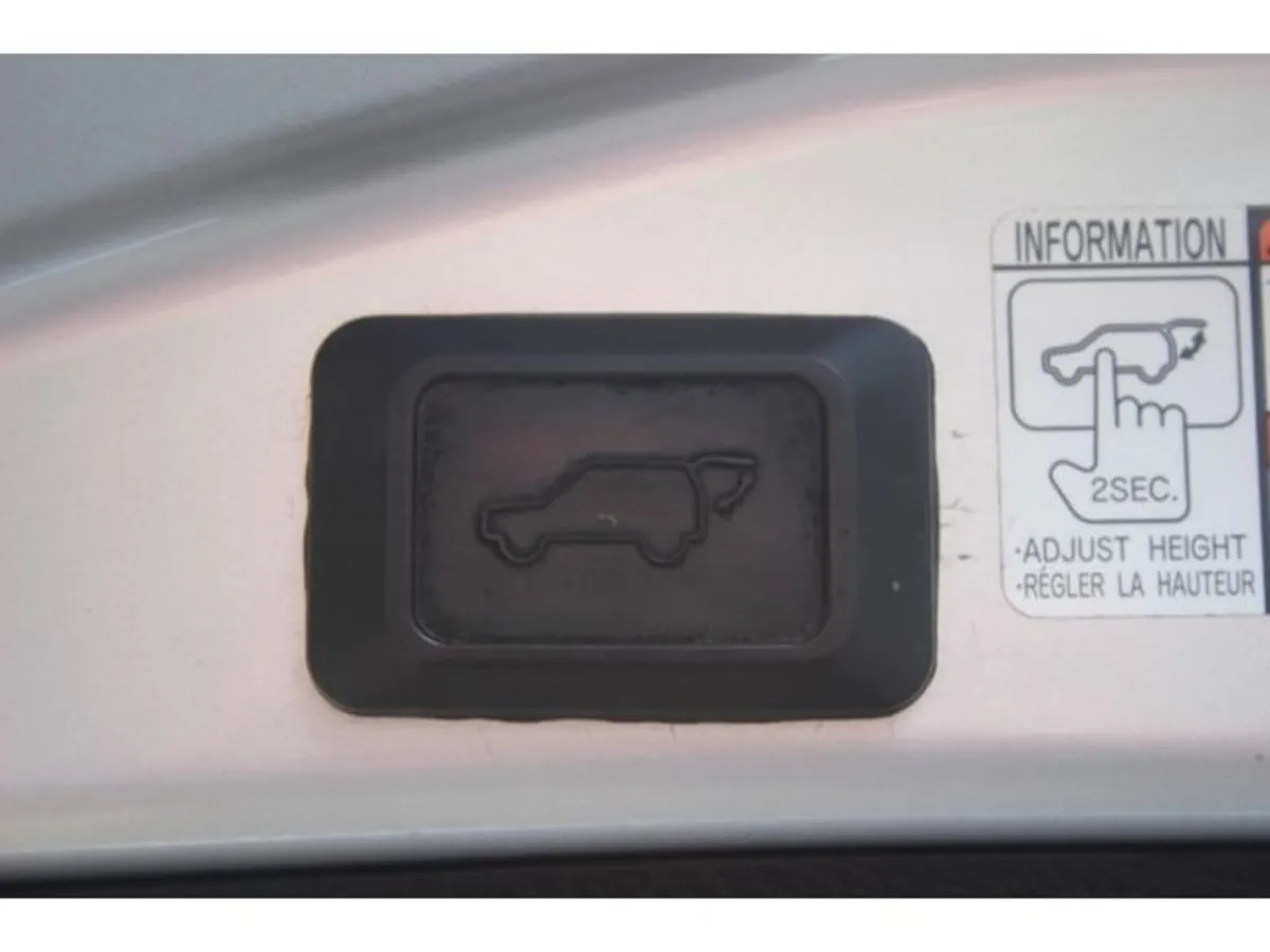 Toyota RAV4 Estate, Petrol Hybrid, 2016, Silver