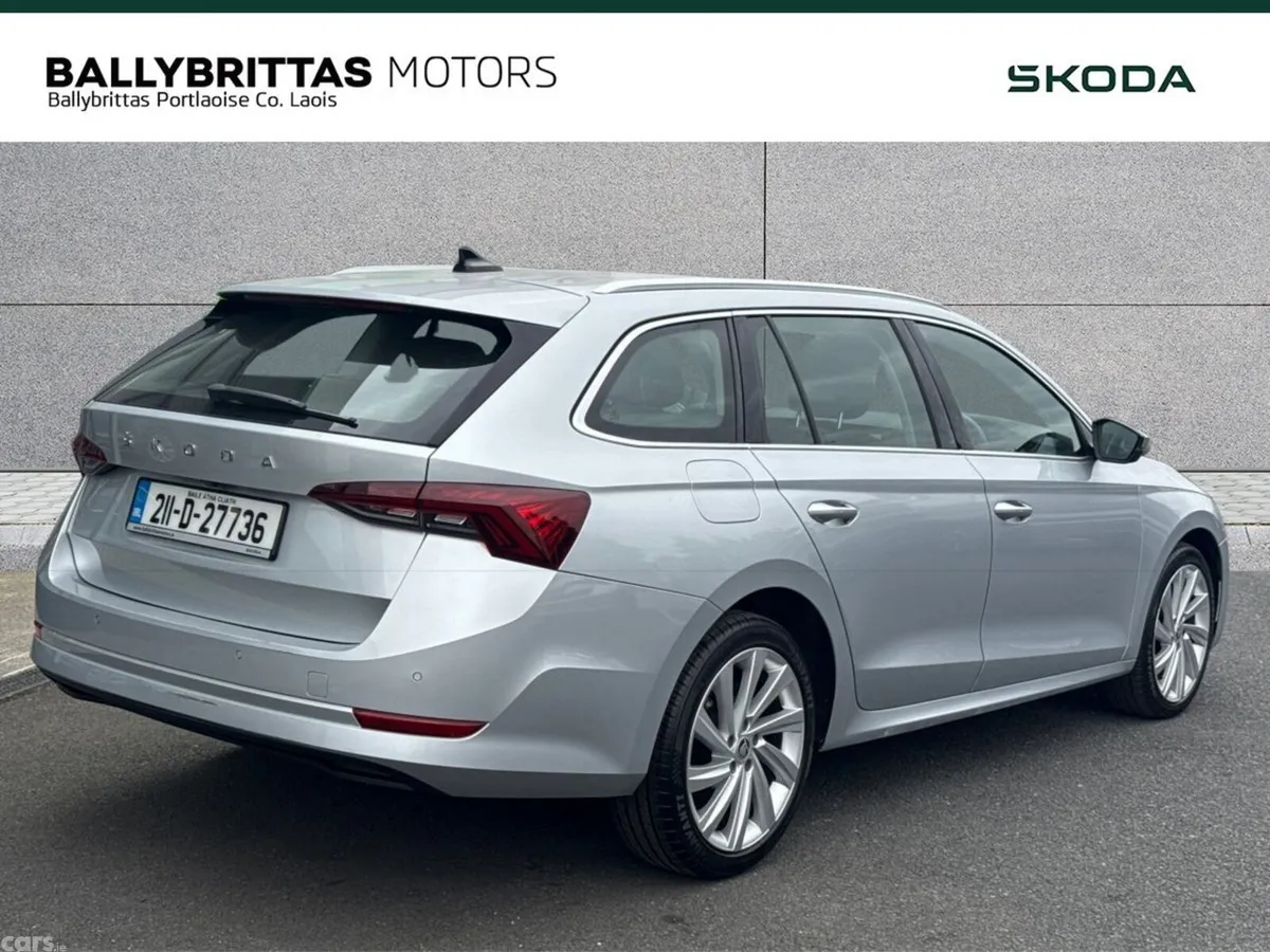 Skoda Octavia Estate, Diesel, 2021, Silver
