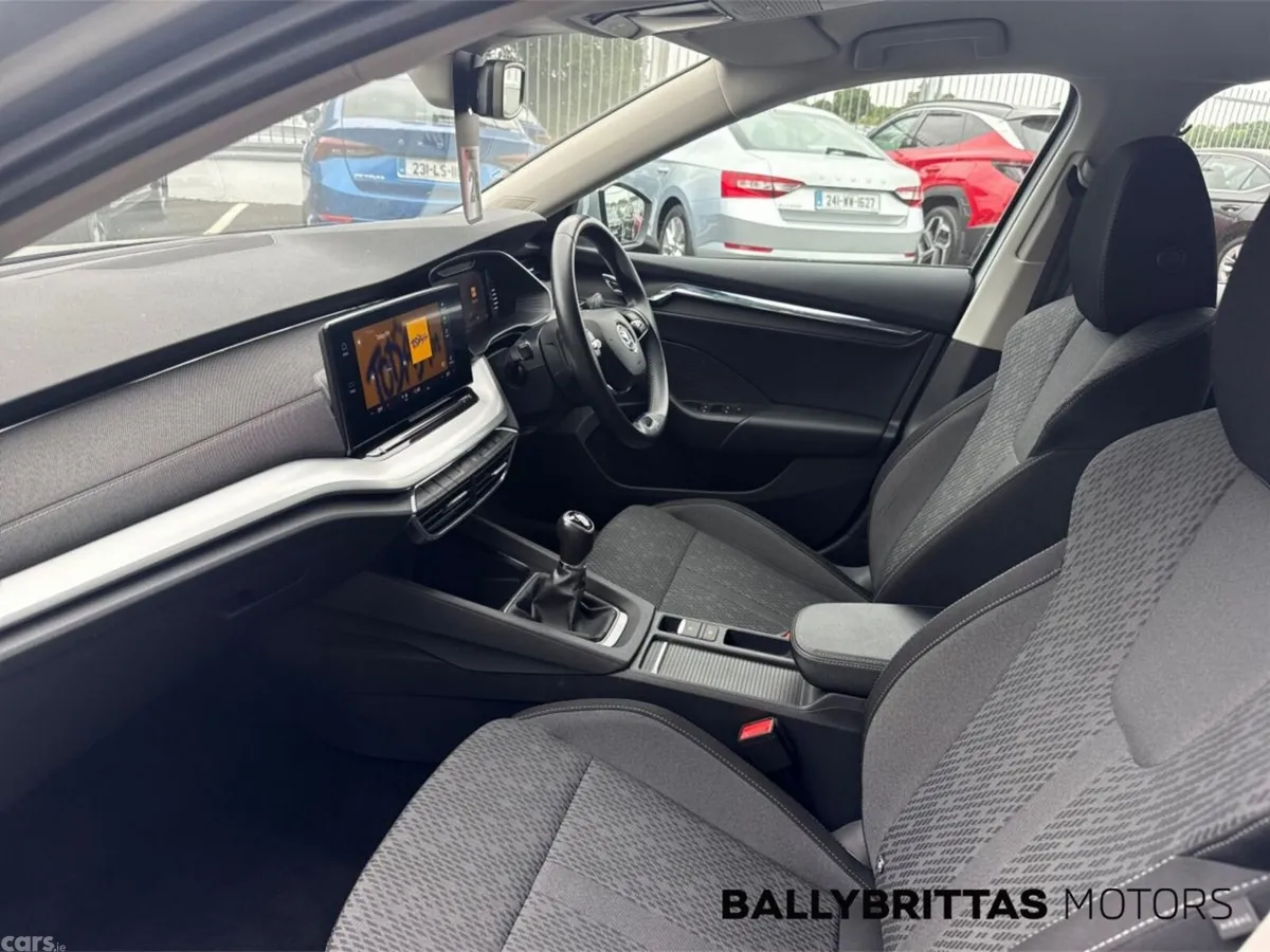 Skoda Octavia Estate, Diesel, 2021, Silver