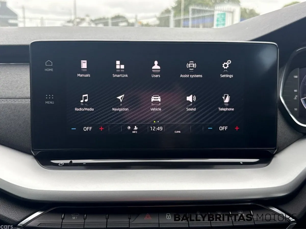 Skoda Octavia Estate, Diesel, 2021, Silver