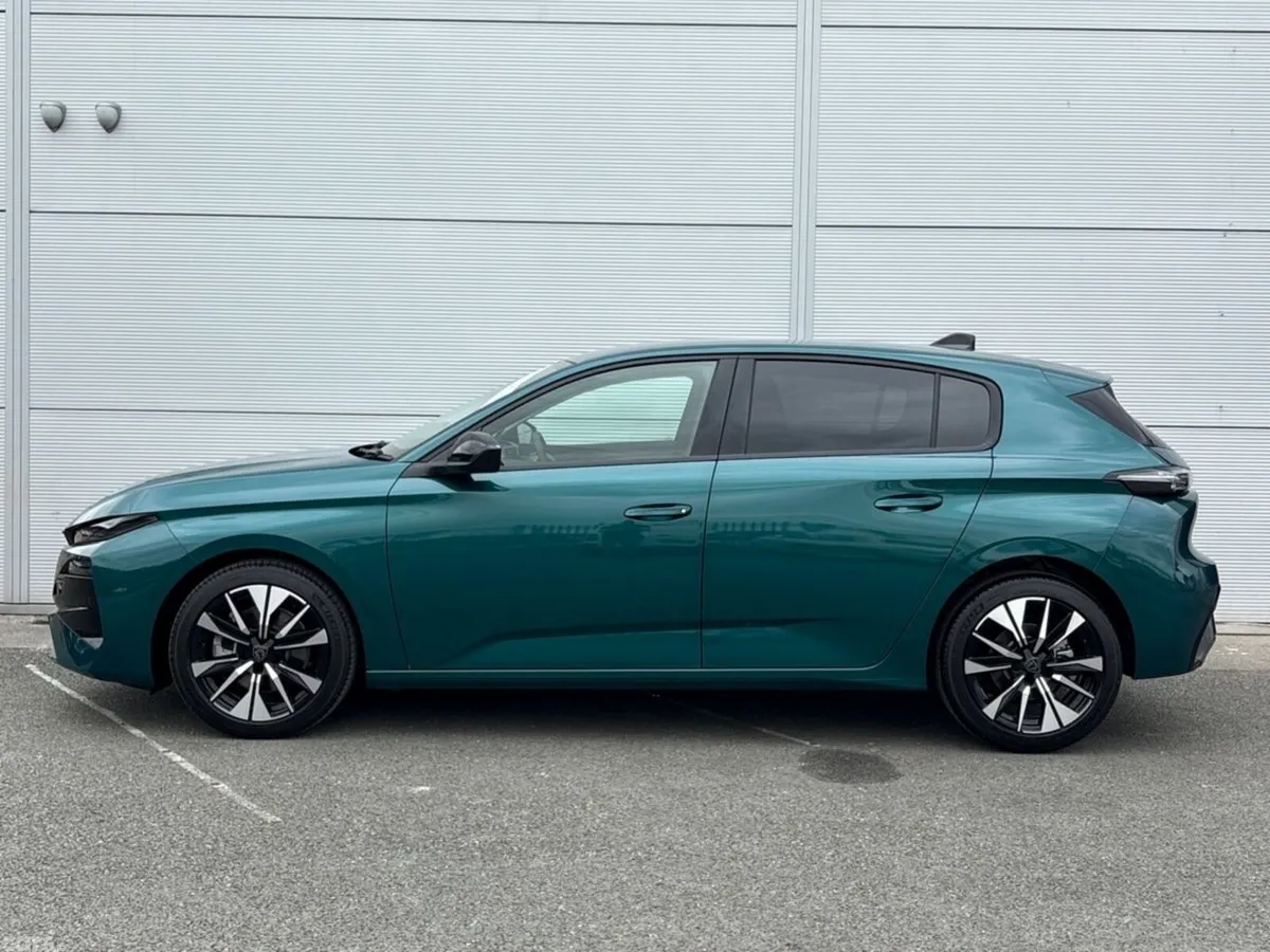 Peugeot 308 Hatchback, Petrol Hybrid, 2026, Green