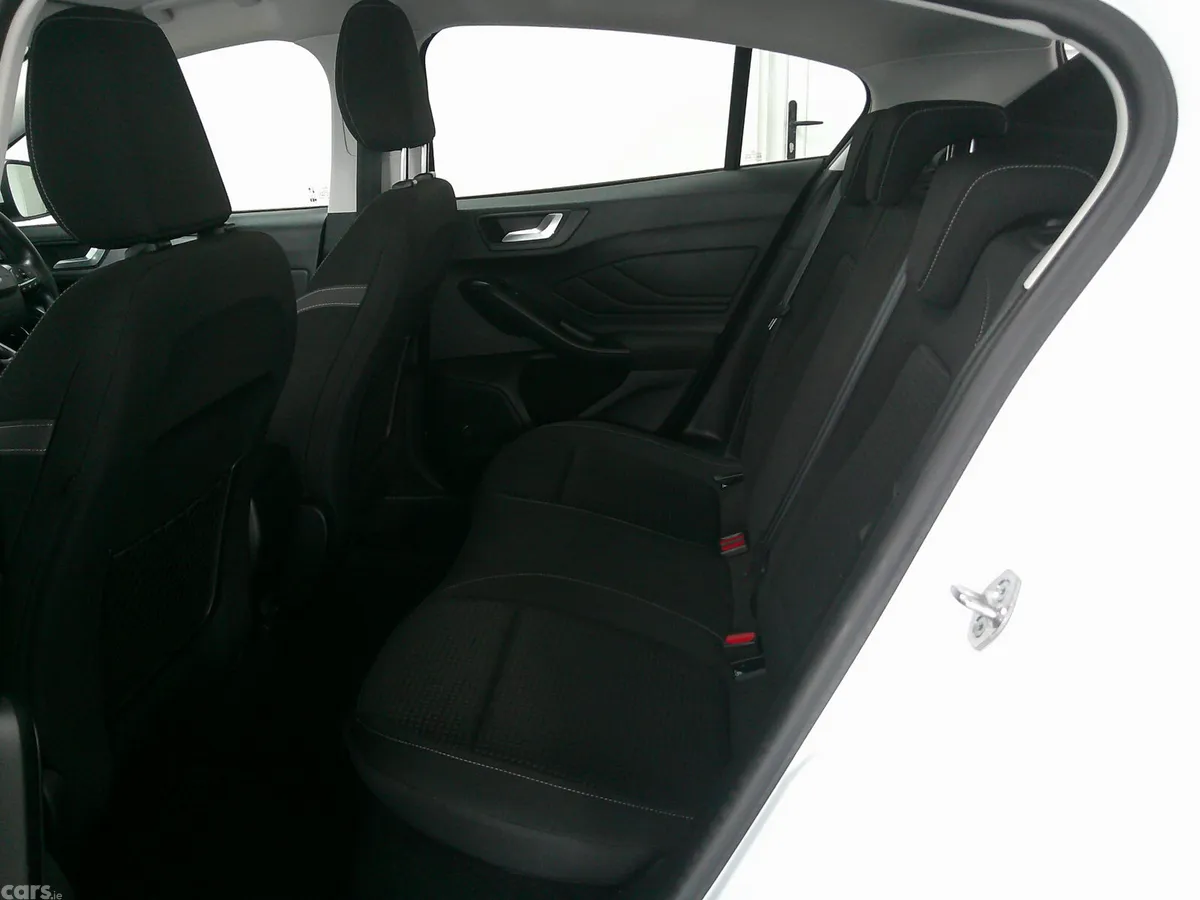 Ford Focus Hatchback, Diesel, 2022, White