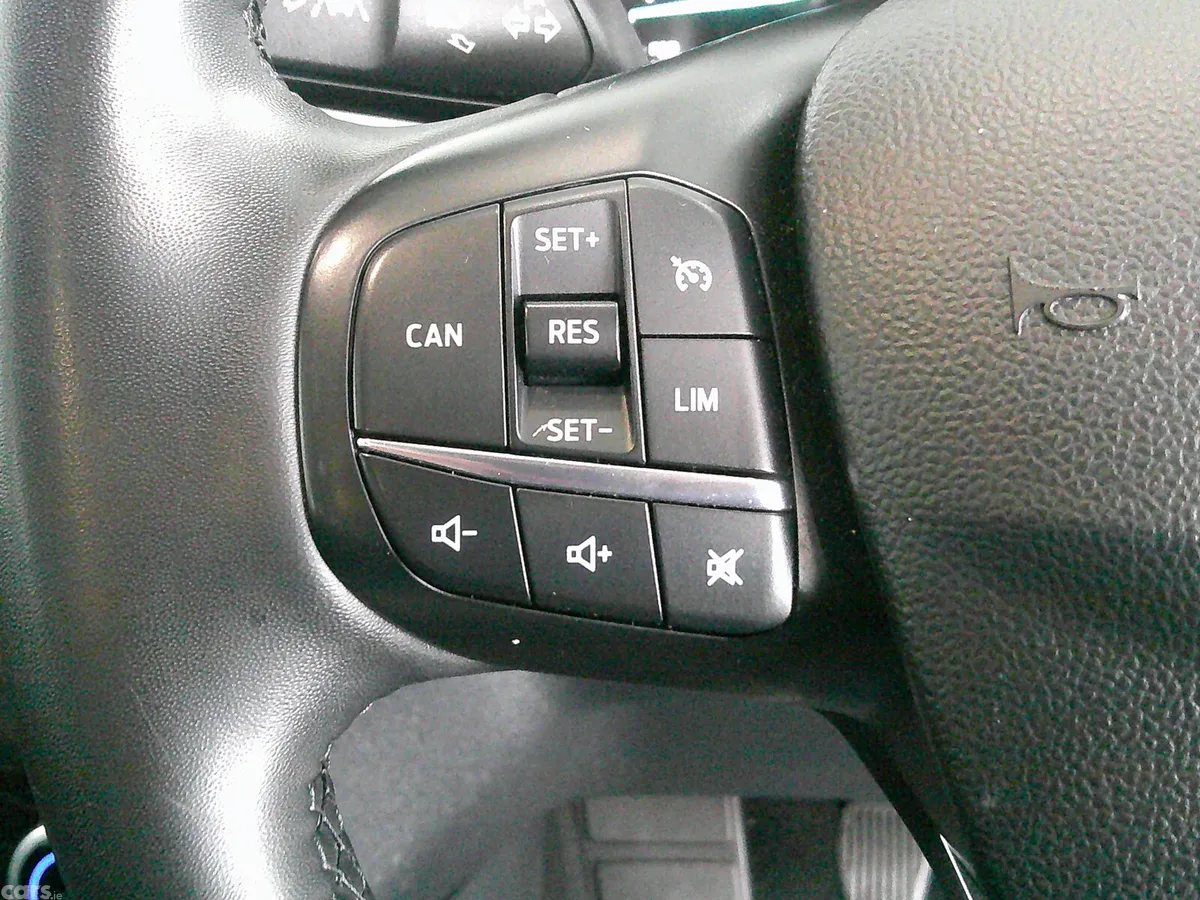 Ford Focus Hatchback, Diesel, 2022, White