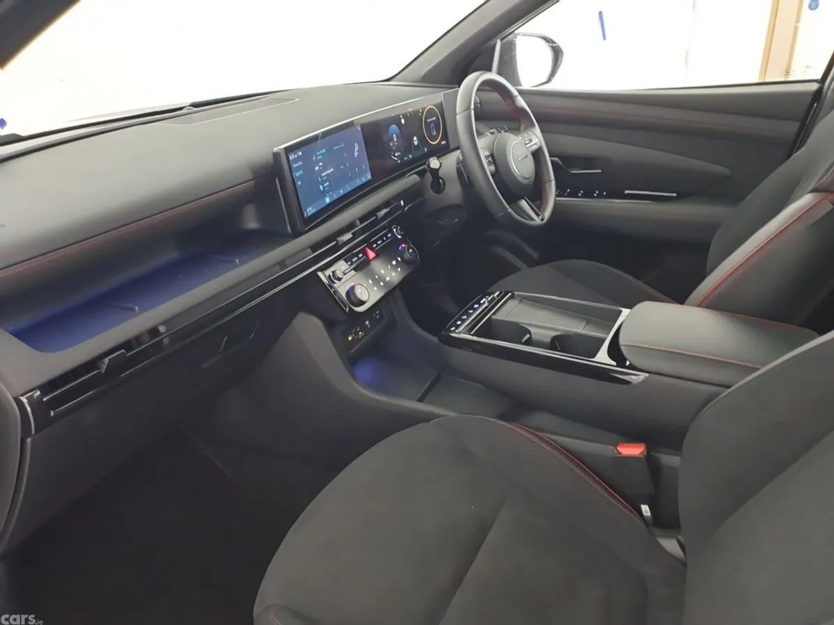 Hyundai Tucson SUV, Petrol Plug-in Hybrid, 2025, Silver
