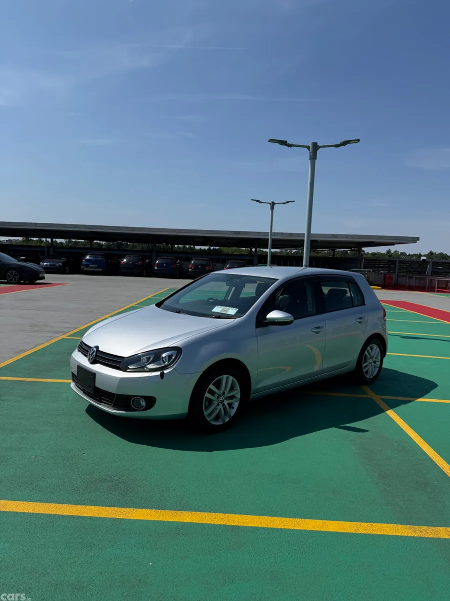 Volkswagen Golf Hatchback, Petrol, 2012, Silver