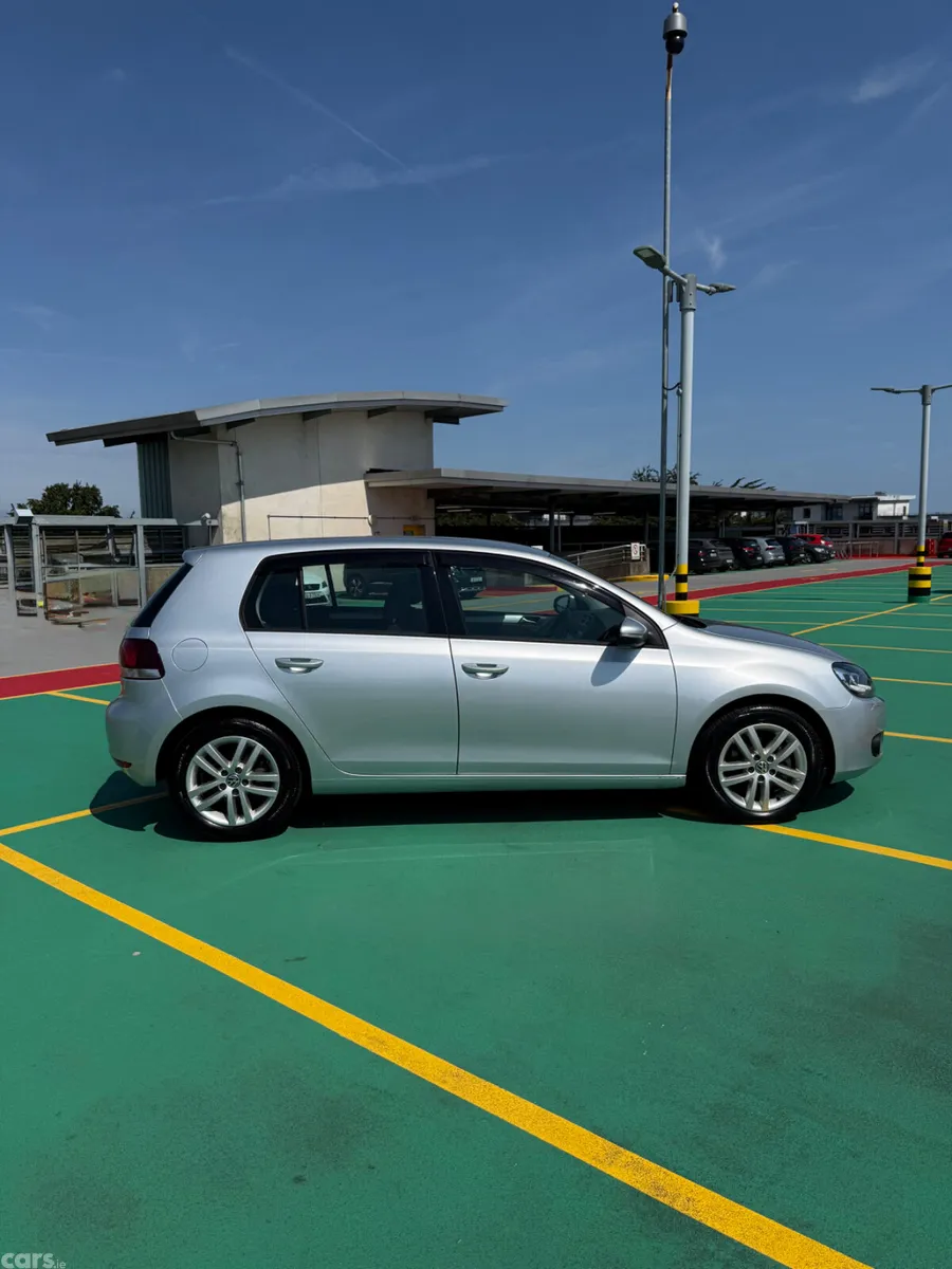 Volkswagen Golf Hatchback, Petrol, 2012, Silver
