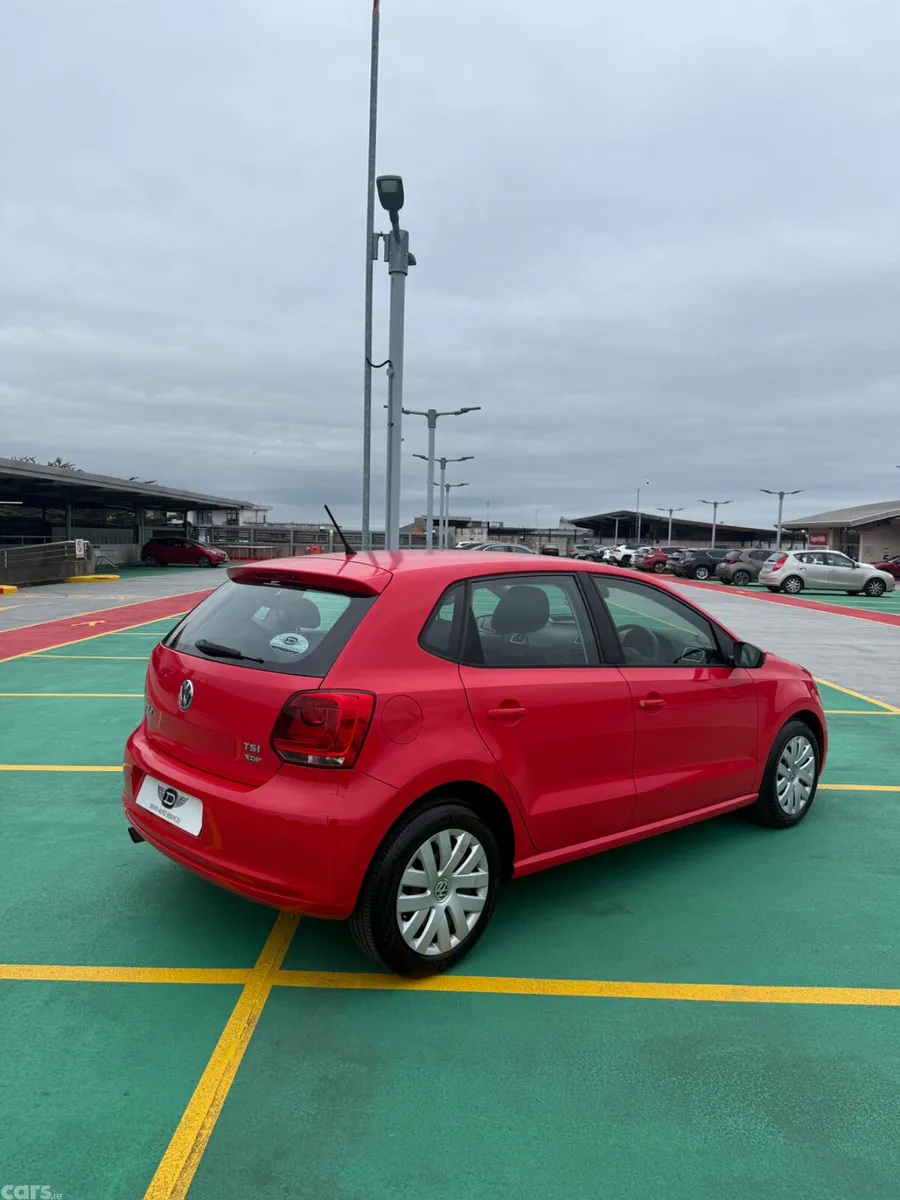 Volkswagen Golf Hatchback, Petrol, 2011, Red