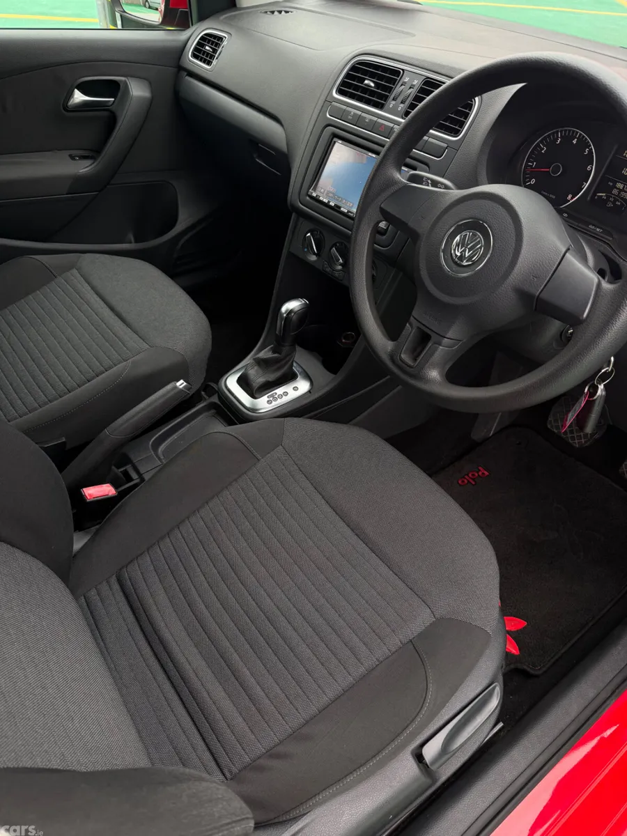 Volkswagen Golf Hatchback, Petrol, 2011, Red