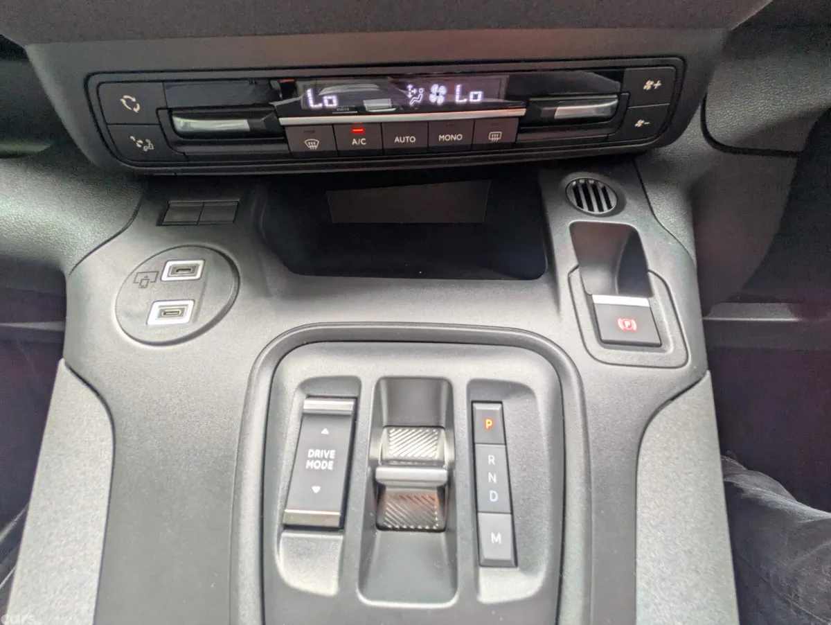 Peugeot Rifter MPV, Diesel, 2026, Black