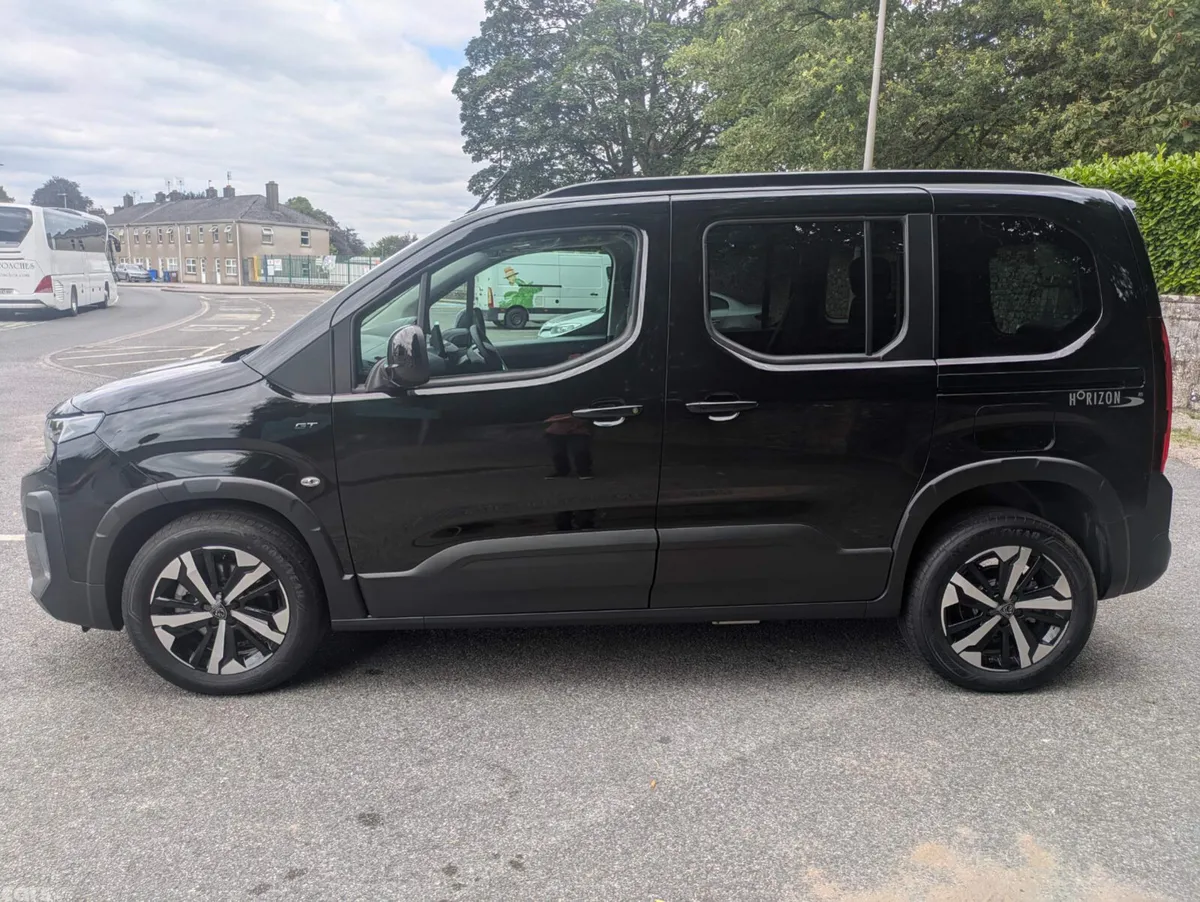 Peugeot Rifter MPV, Diesel, 2026, Black