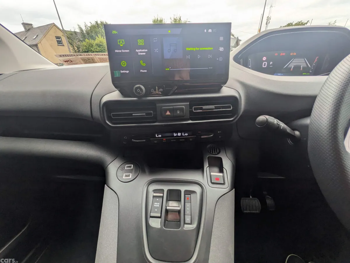Peugeot Rifter MPV, Diesel, 2026, Black