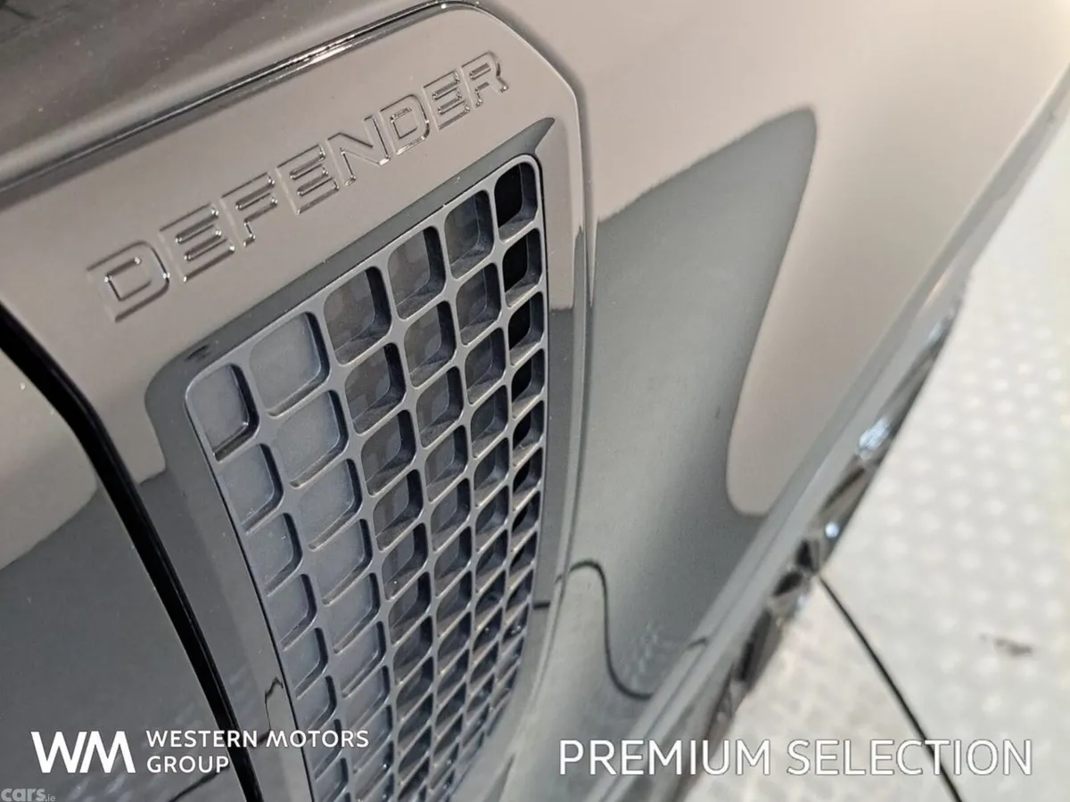 Land Rover Defender SUV, Petrol Plug-in Hybrid, 2023, Black
