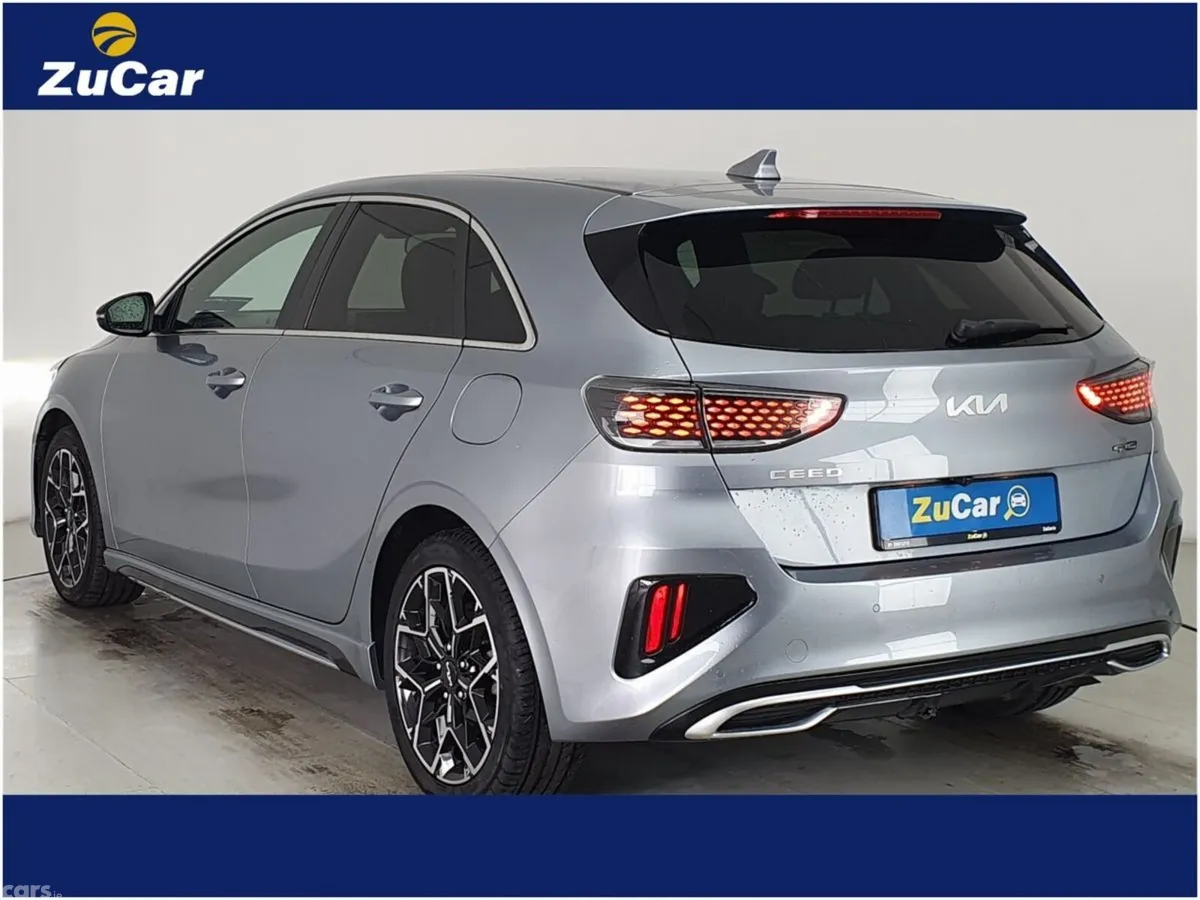 Kia Ceed Hatchback, Petrol, 2022, Grey