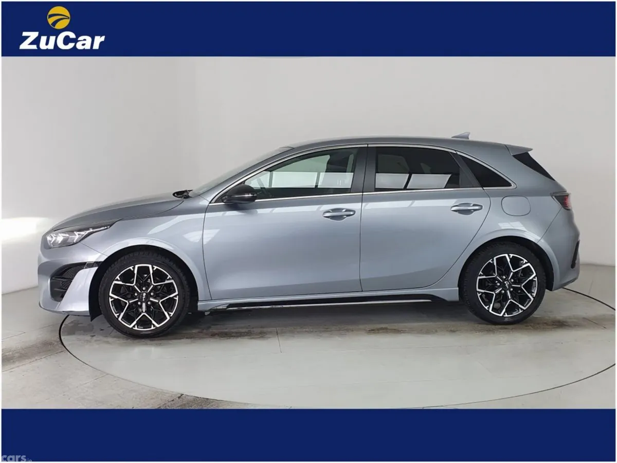 Kia Ceed Hatchback, Petrol, 2022, Grey