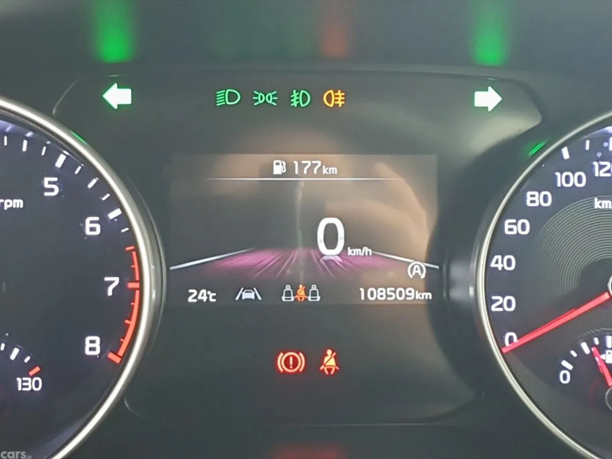 Kia Ceed Hatchback, Petrol, 2022, Grey