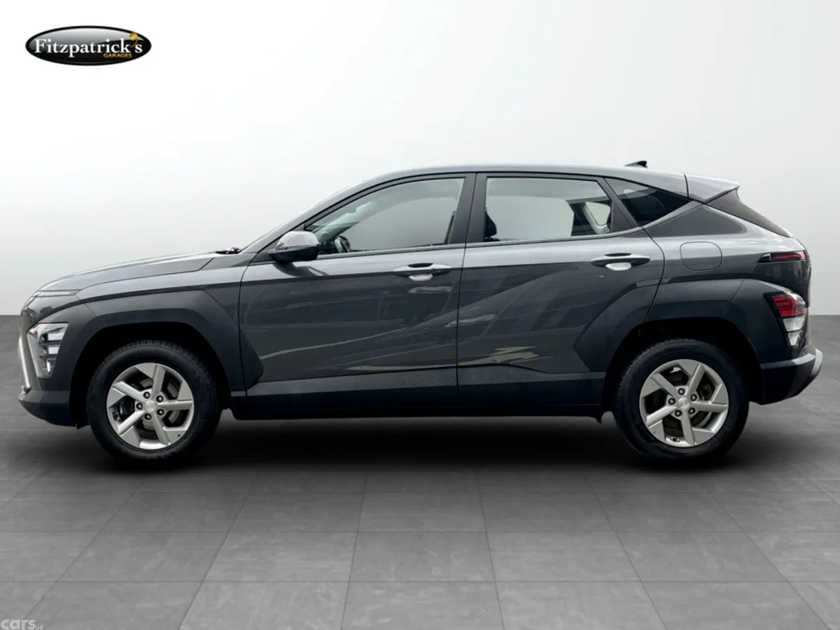 Hyundai KONA MPV, Petrol, 2024, Grey