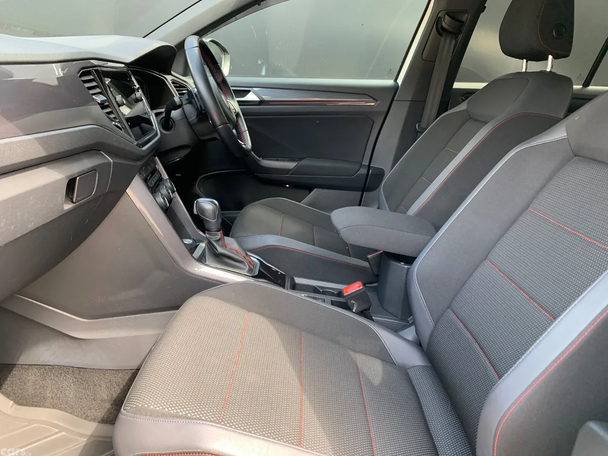 Volkswagen T-Roc SUV, Diesel, 2021, White