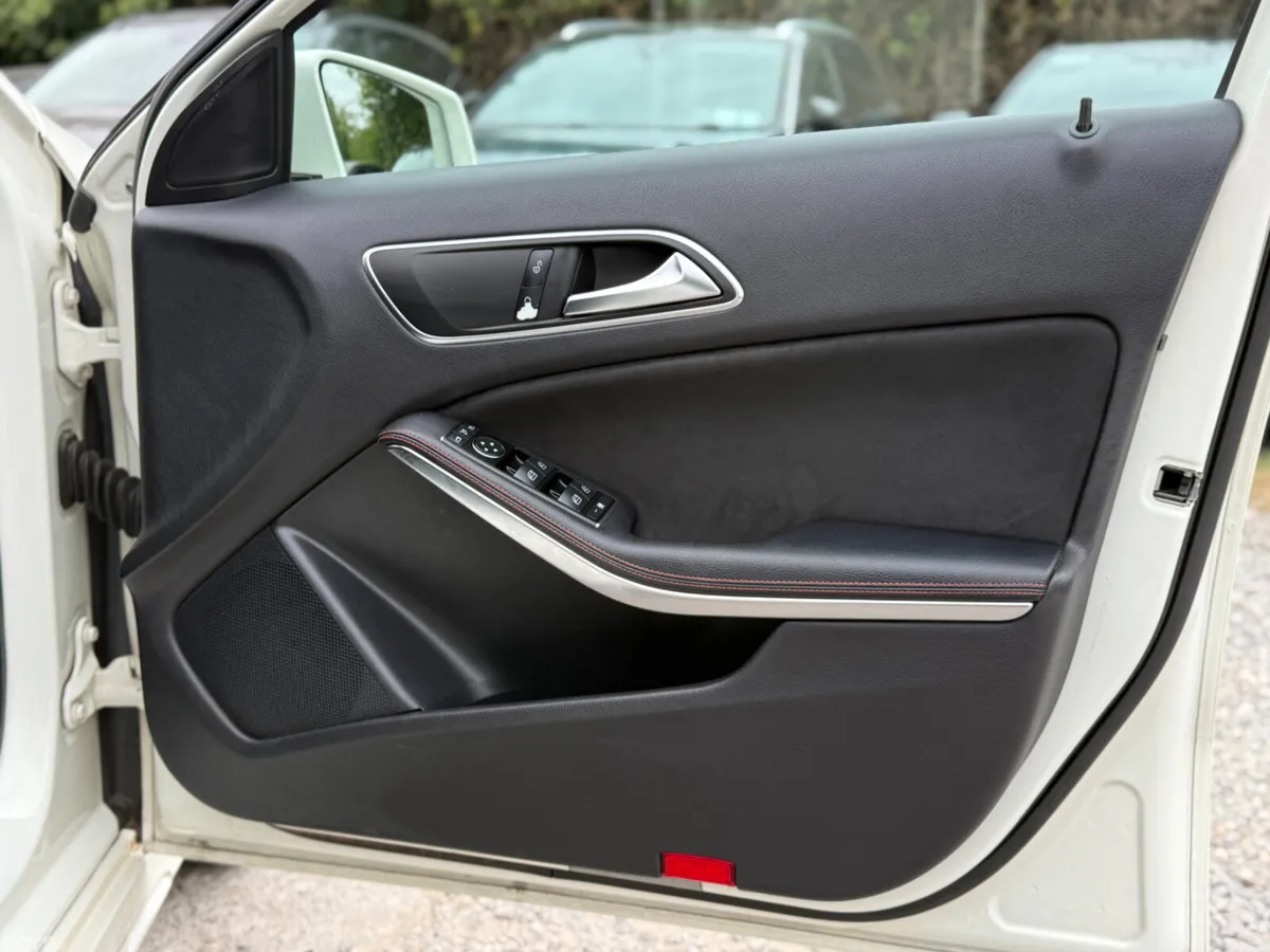 Mercedes-Benz A-Class Hatchback, Petrol, 2013, White
