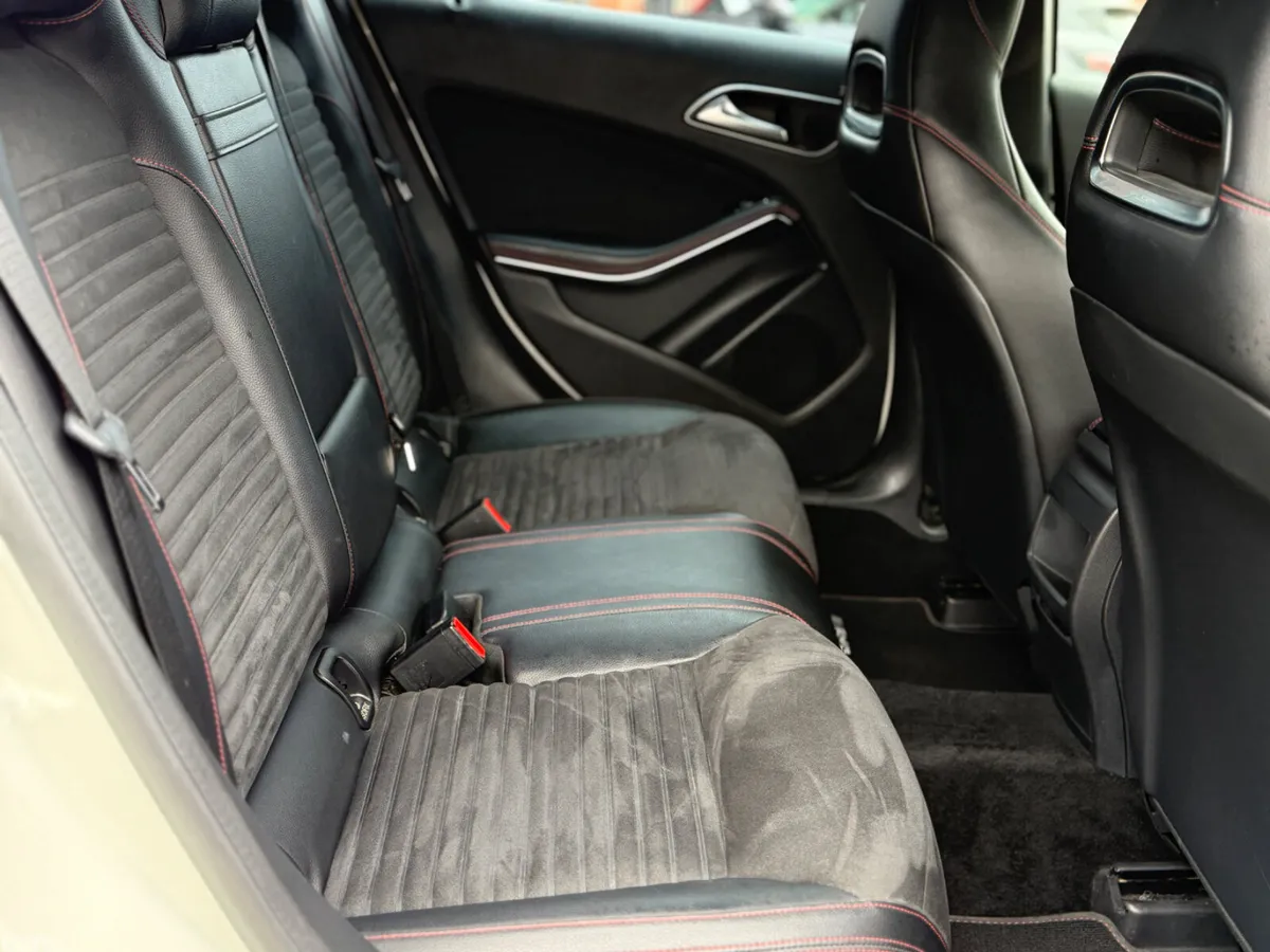 Mercedes-Benz A-Class Hatchback, Petrol, 2013, White