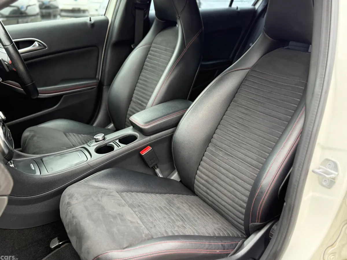 Mercedes-Benz A-Class Hatchback, Petrol, 2013, White
