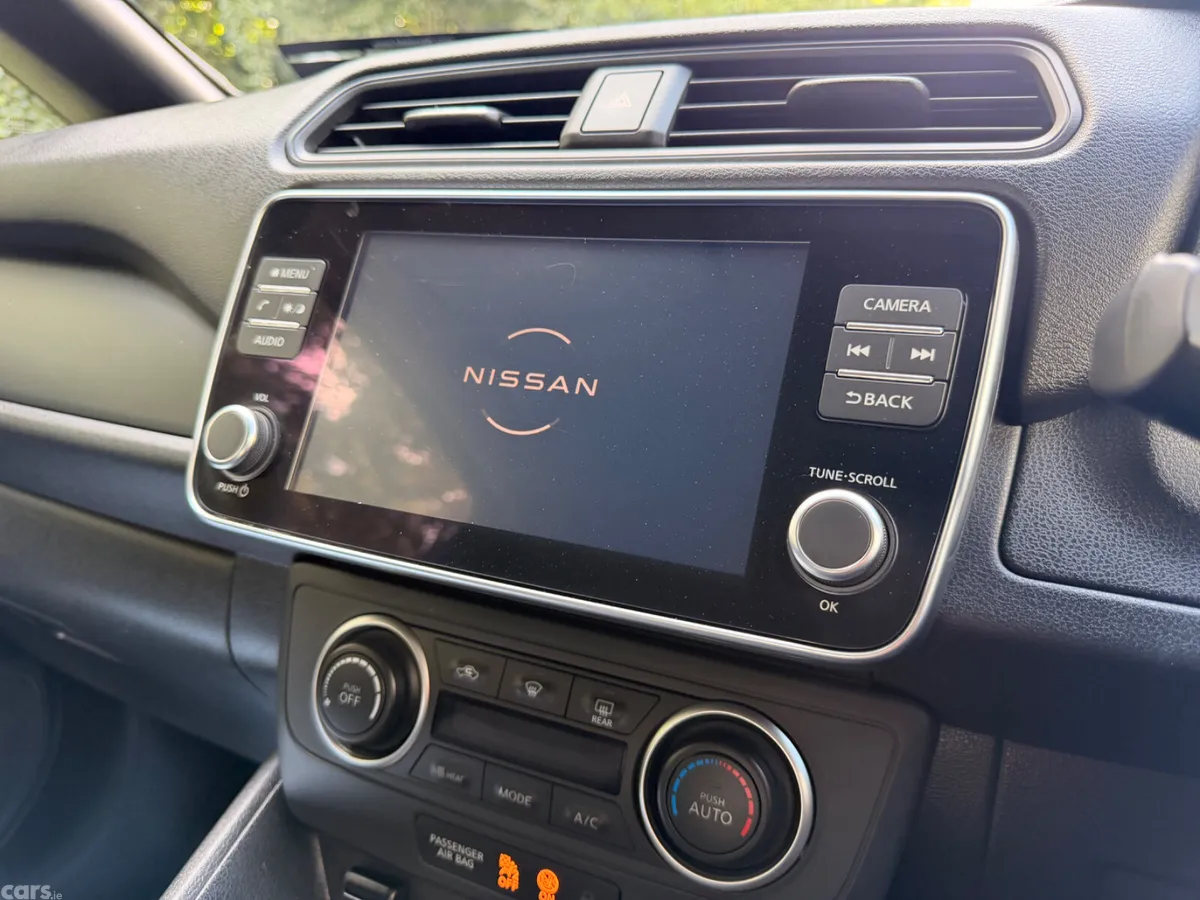 Nissan Leaf Hatchback, Electric, 2022, White