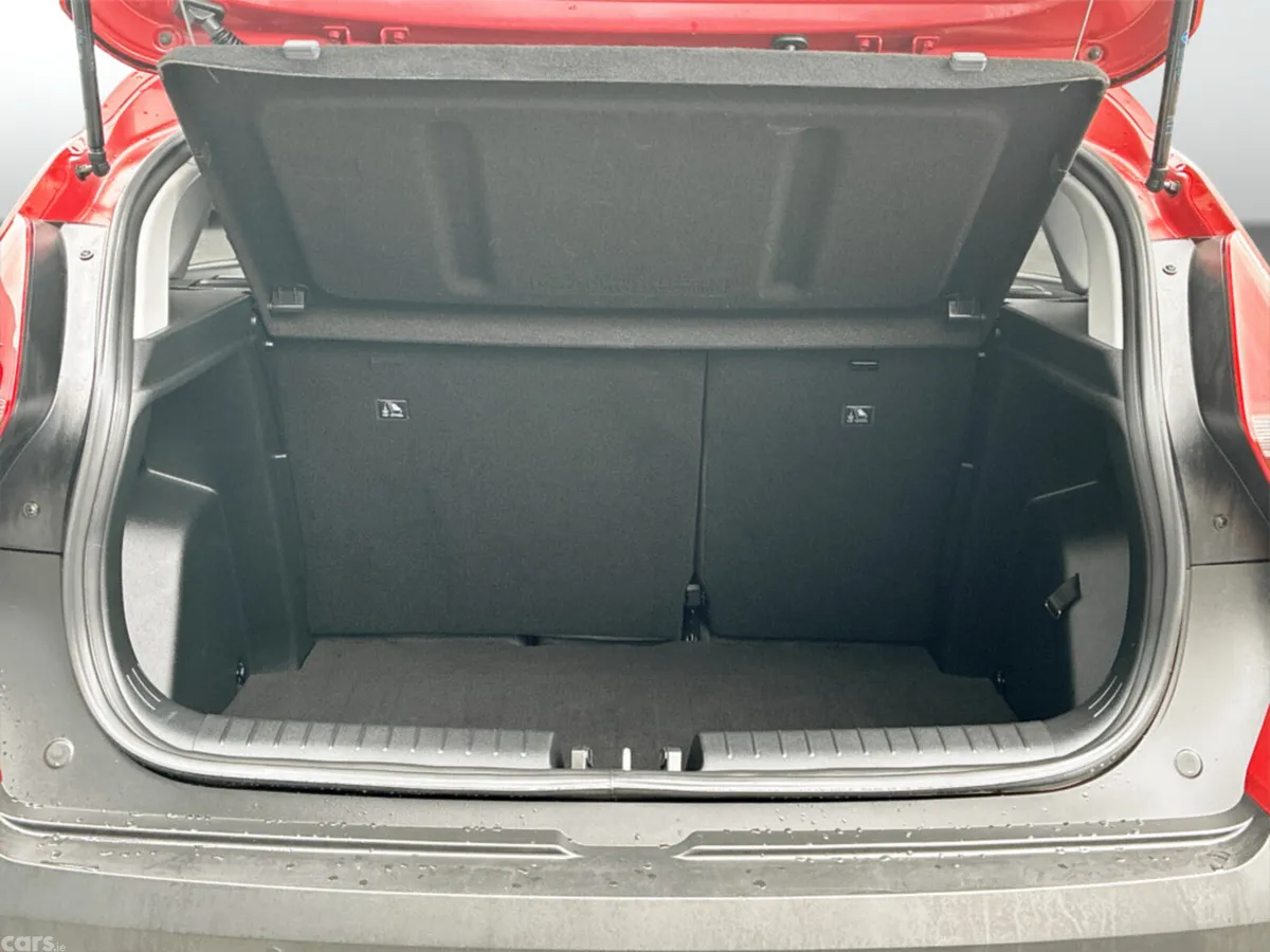 Hyundai Bayon Estate/Jeep, Petrol, 2024, Red