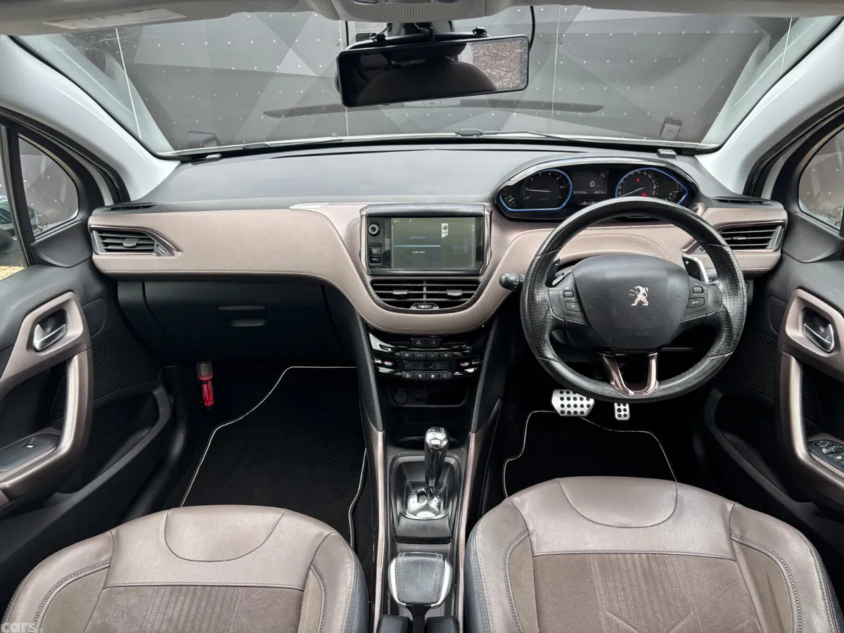 Peugeot 2008 Hatchback, Petrol, 2014, White