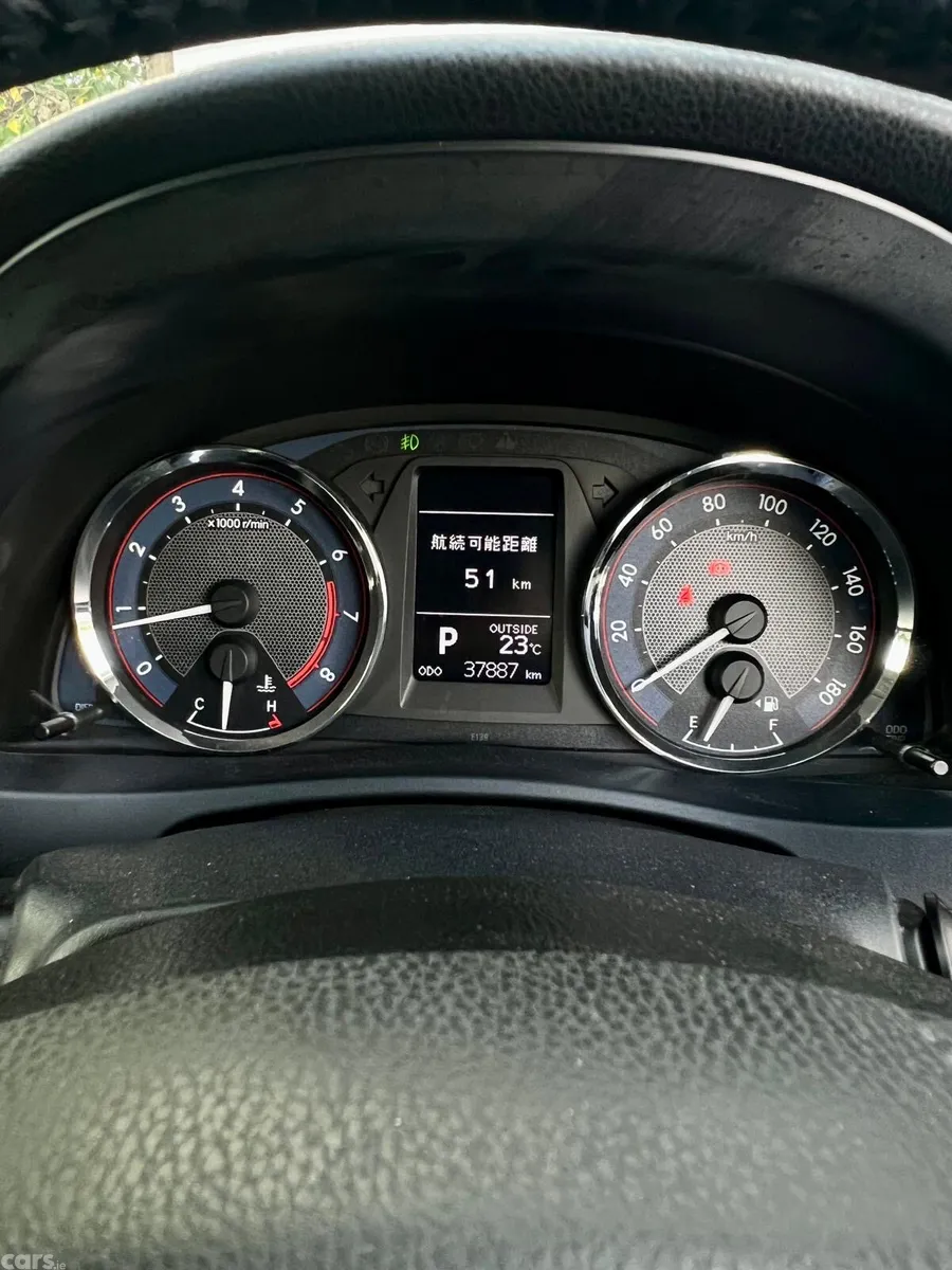 Toyota Auris Hatchback, Petrol, 2013, White