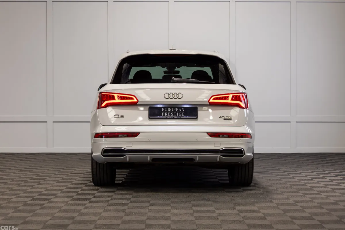 Audi Q5 SUV, Diesel, 2019, White