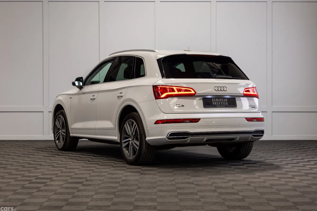 Audi Q5 SUV, Diesel, 2019, White