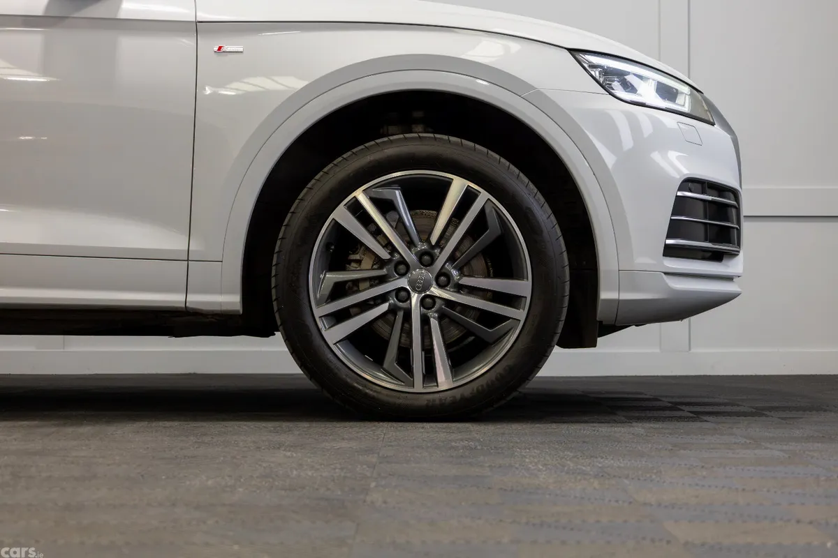 Audi Q5 SUV, Diesel, 2019, White