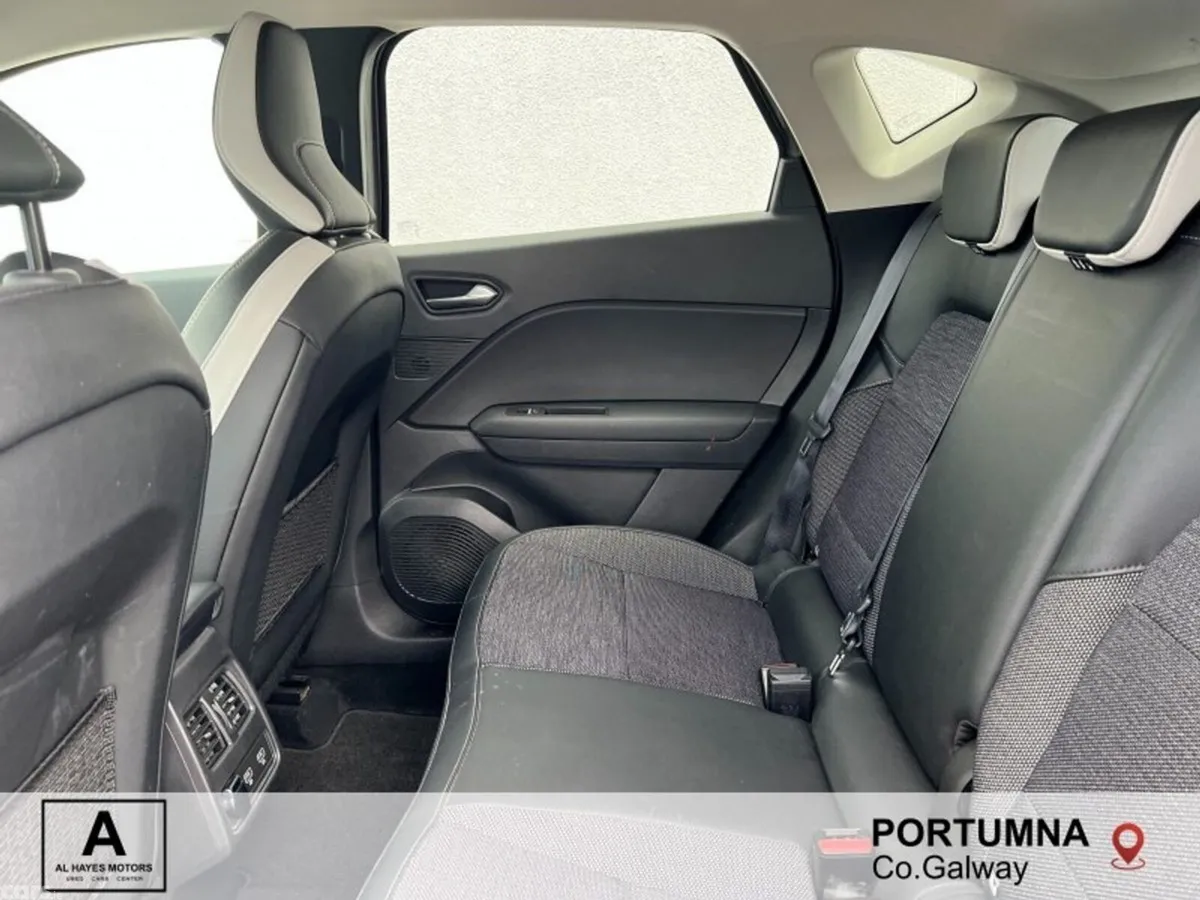 Renault Captur Hatchback, Petrol Plug-in Hybrid, 2021, Grey