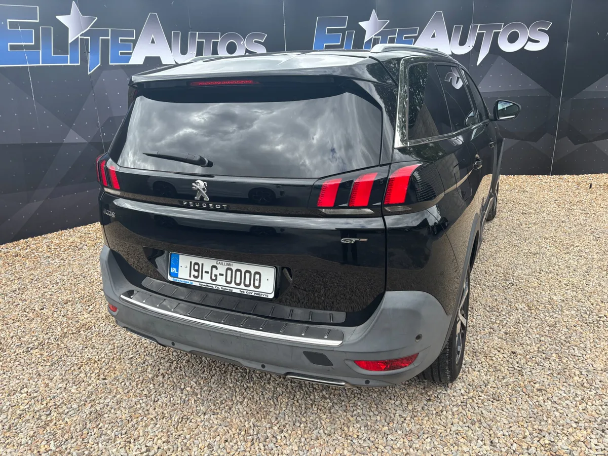 Peugeot 5008 MPV, Diesel, 2019, Black