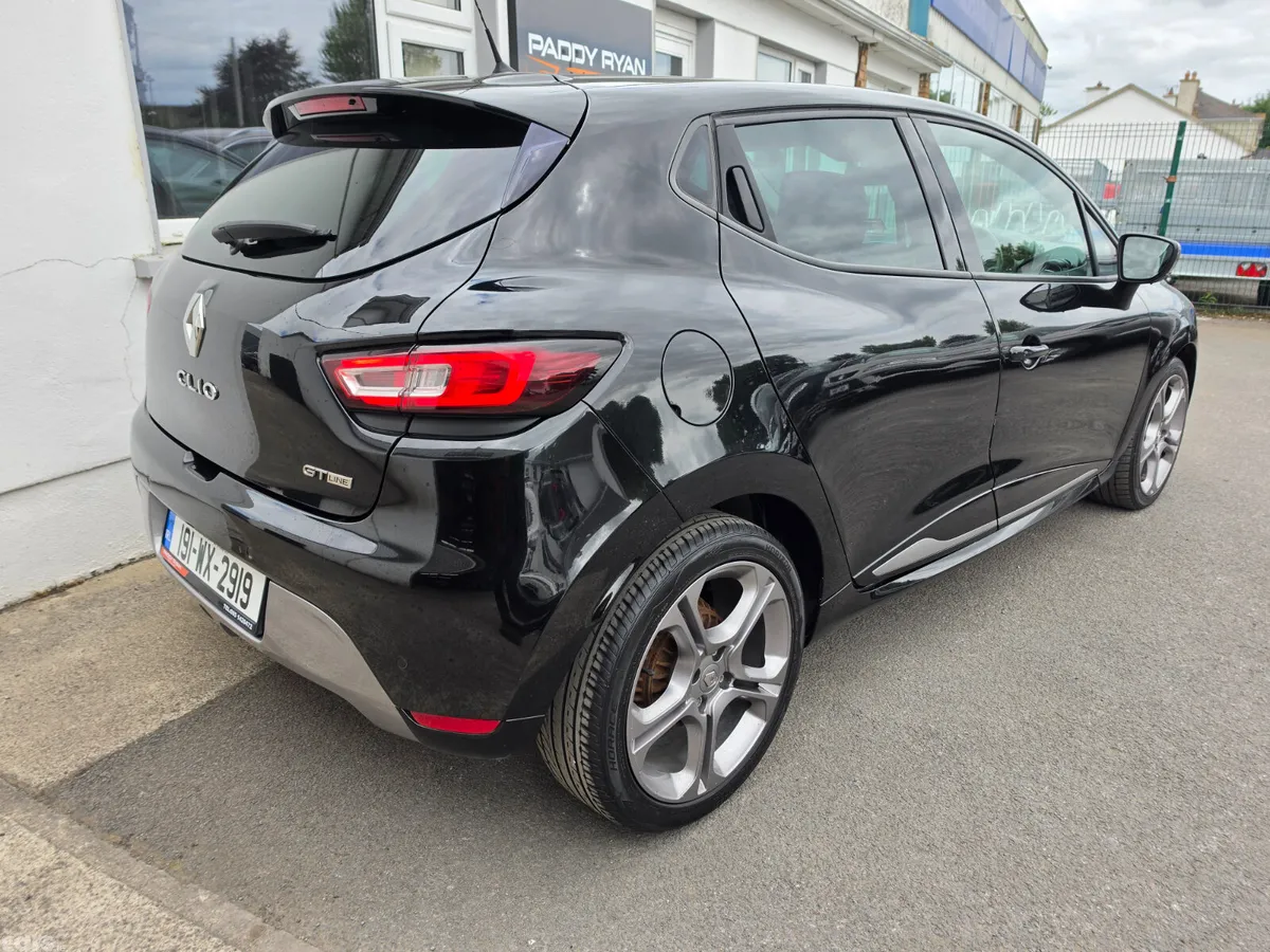 Renault Clio Hatchback, Petrol, 2019, Black