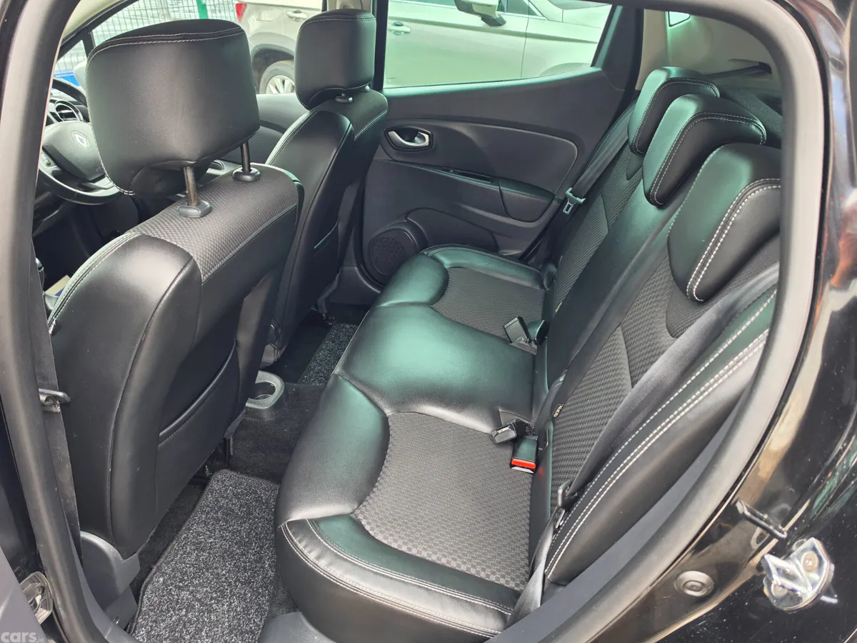 Renault Clio Hatchback, Petrol, 2019, Black
