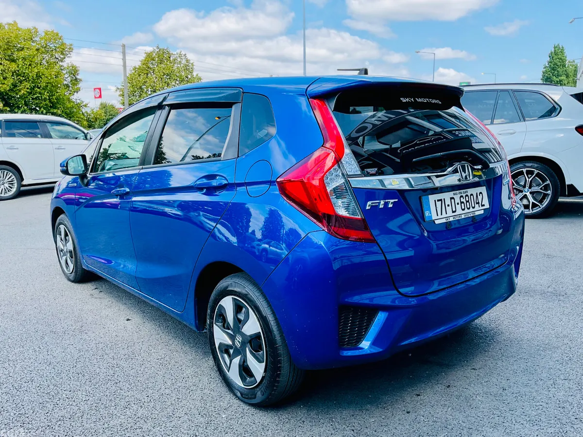 Honda Fit Hatchback, Petrol Hybrid, 2017, Blue