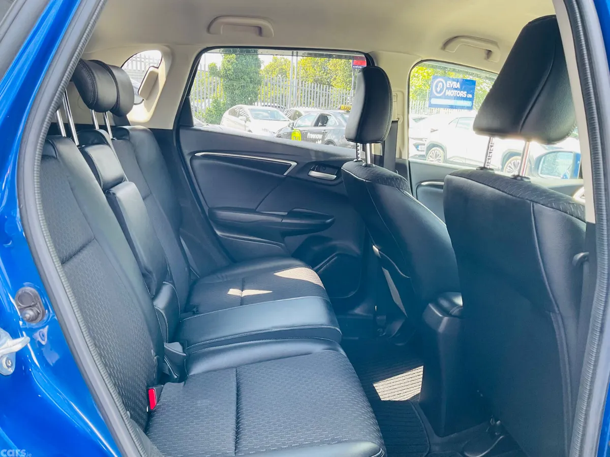 Honda Fit Hatchback, Petrol Hybrid, 2017, Blue