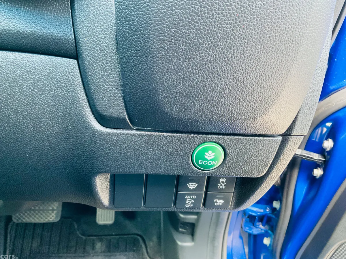 Honda Fit Hatchback, Petrol Hybrid, 2017, Blue
